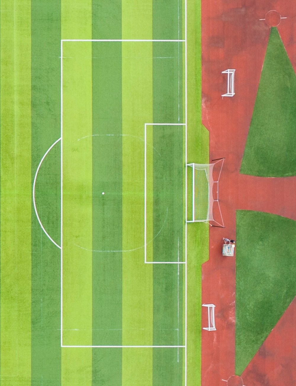 工作人员, 记者